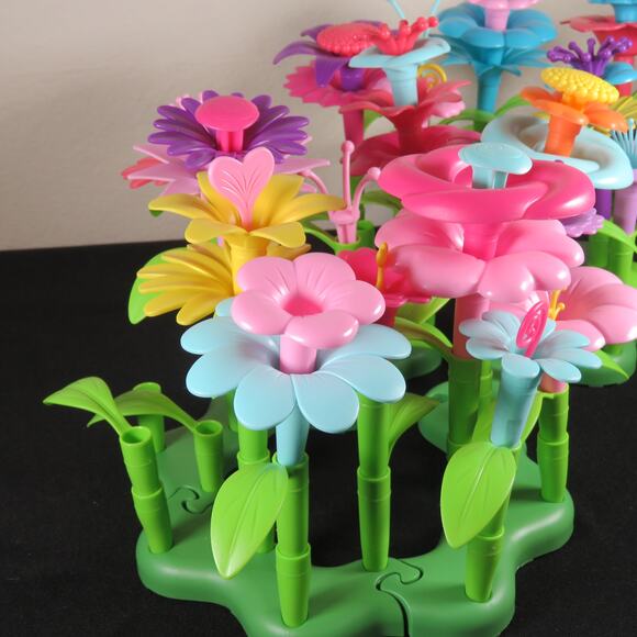 Children's Buildable Flower Toy Set - Educational STEM Garden Playset 133 PC - Picture 4 of 15